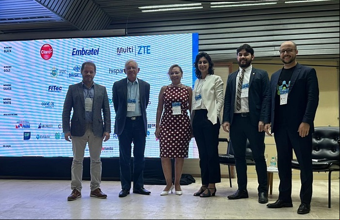 Emerson Gomes, Juarez Quadros (ex-Ministro das Comunicações e ex-presidente da Anatel), Eliana Zacca, Liège Vergili, Everton Ruggeri e Diego